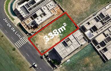 Imagem: O terreno possui 338m² de Área e está localizado em Parque
