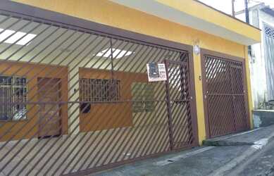 Imagem: A casa possui 2 Dormitórios, 2 Banheiros, 3 Vagas na garagem