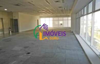 Imagem: O depósito possui 5 Vagas na garagem, 158m² de Área e está