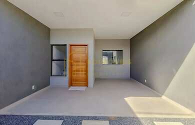 Imagem: A casa possui 3 Dormitórios, 3 Banheiros, 1 Vaga na garagem