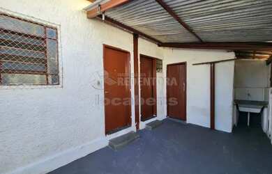 Imagem: A casa possui 2 Dormitórios, 1 Banheiro, 60m² de Área e