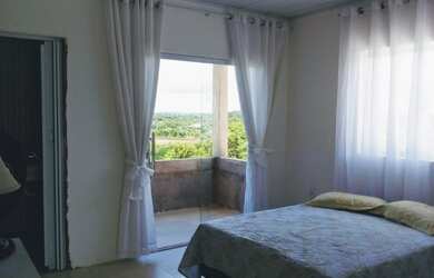 Imagem: A casa em condomínio possui 5 Dormitórios, 5 Banheiros, 3