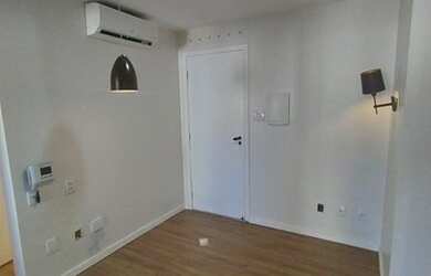 Imagem 4: Sala Comercial para Venda em Salvador, Caminho das Árvores, 2 banheiros,...