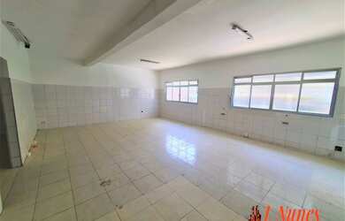 Imagem: O depósito possui 112m² de Área e está localizado em Vila