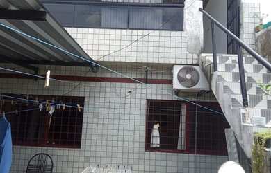 Imagem: A casa possui 4 Dormitórios, 3 Banheiros, 140m² de Área e