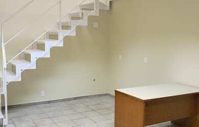 Imagem 6: Loja Interna de Galeria com Jirau, aluguel e venda, 70 m2 na Olegário...