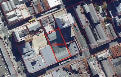 Imagem: O terreno está localizado em Centro, Curitiba à venda por