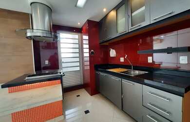 Imagem: O apartamento na cobertura possui 3 Dormitórios, 2 Banheiros