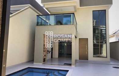 Imagem: A casa em condomínio possui 4 Dormitórios, 5 Banheiros, 2