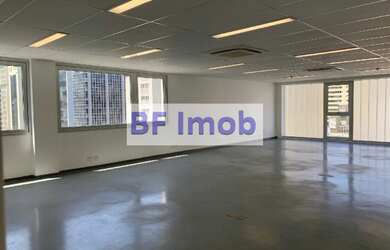 Imagem: O depósito possui 102m² de Área e está localizado em Bela