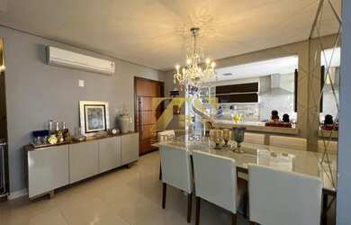 Imagem: O apartamento possui 4 Dormitórios, 5 Banheiros, 203m² de