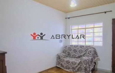 Imagem: A casa possui 3 Dormitórios, 2 Banheiros, 1 Vaga na garagem