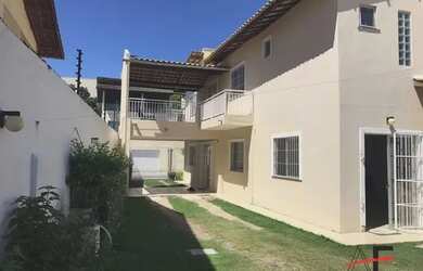 Imagem: A casa possui 5 Dormitórios, 5 Banheiros, 3 Vagas na garagem