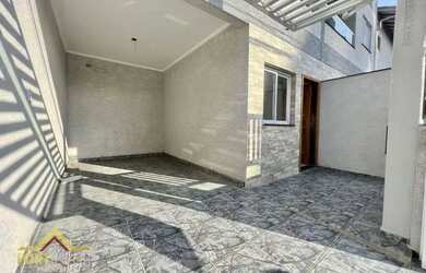 Imagem: A casa em condomínio possui 3 Dormitórios, 3 Banheiros, 1