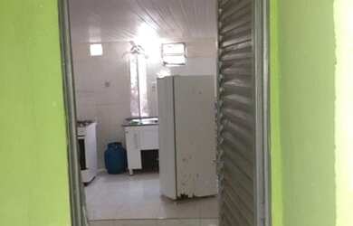 Imagem: A kitnet possui 1 Dormitório, 1 Banheiro e está localizado