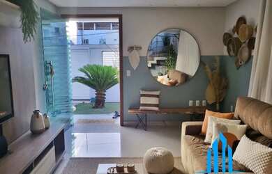 Imagem: A casa possui 4 Dormitórios, 5 Banheiros, 2 Vagas na garagem