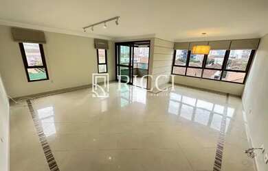 Imagem: O apartamento possui 3 Dormitórios, 5 Banheiros, 2 Vagas na