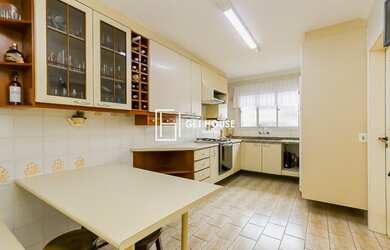 Imagem: O apartamento possui 3 Dormitórios, 3 Banheiros, 2 Vagas na