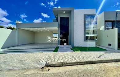 Imagem: A casa em condomínio possui 4 Dormitórios, 4 Banheiros, 2