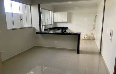 Imagem: O apartamento possui 3 Dormitórios, 1 Banheiro, 1 Vaga na garagem