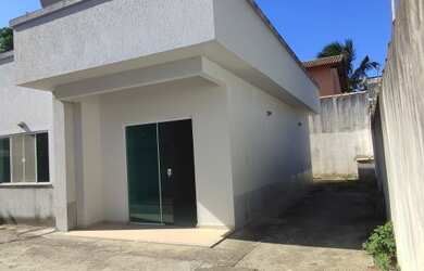 Imagem: A casa possui 2 Dormitórios, 1 Banheiro, 4 Vagas na garagem