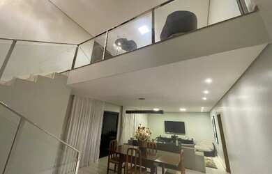 Imagem: A casa em condomínio possui 3 Dormitórios, 3 Banheiros, 2