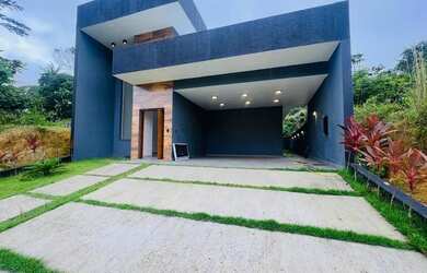 Imagem: A casa em condomínio possui 3 Dormitórios, 2 Banheiros, 4