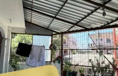 Imagem: A casa possui 4 Dormitórios, 4 Banheiros, 3 Vagas na garagem