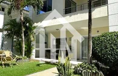 Imagem: A casa possui 4 Dormitórios, 5 Banheiros, 2 Vagas na garagem