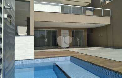 Imagem: A casa em condomínio possui 3 Dormitórios, 4 Banheiros, 2