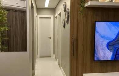 Imagem: O apartamento possui 3 Dormitórios, 2 Banheiros, 2 Vagas na