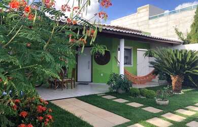 Imagem: A casa em condomínio possui 3 Dormitórios, 2 Banheiros, 2