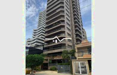 Imagem: O apartamento possui 4 Dormitórios, 5 Banheiros, 4 Vagas na