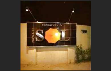 Imagem: O apartamento possui 2 Dormitórios, 1 Banheiro e 1 Vaga na