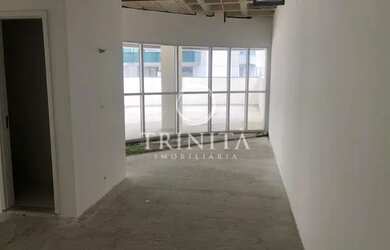 Imagem: O depósito possui 1 Vaga na garagem, 37m² de Área e está