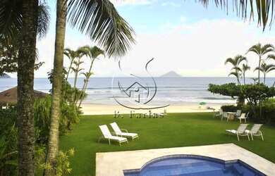 Imagem: A casa possui 5 Dormitórios, 5 Banheiros, 4 Vagas na garagem