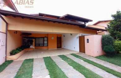 Imagem: A casa em condomínio possui 3 Dormitórios, 4 Banheiros, 4