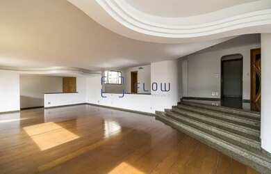 Imagem: O apartamento possui 4 Dormitórios, 2 Banheiros, 4 Vagas na