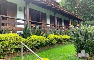 Imagem: A casa em condomínio à venda possui 5 Dormitórios, 1 Banheiro