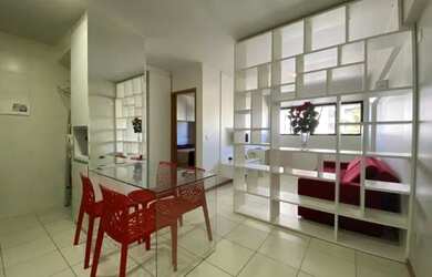 Imagem: O apartamento possui 1 Dormitório, 1 Banheiro, 1 Vaga na garagem