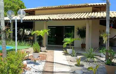 Imagem: A casa em condomínio possui 5 Dormitórios, 5 Banheiros, 5