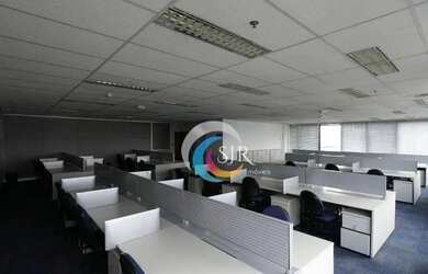 Imagem: O depósito para alugar possui 5 Vagas na garagem, 1015m² de