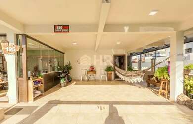 Imagem 6: Sobrado com 04 dormitórios sendo 01 suíte e 02 vagas de garagem Centro Matinhos