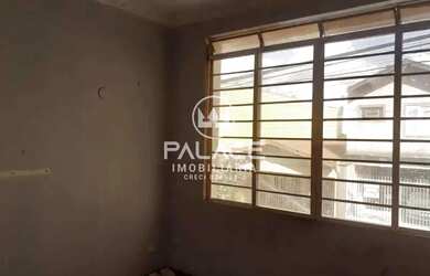 Imagem 3: Casa de rua / Residencial / Centro