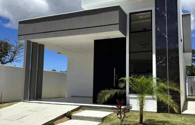 Imagem: A casa em condomínio possui 3 Dormitórios, 3 Banheiros, 2