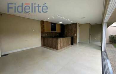 Imagem 3: Sobrado à venda no bairro Portal Sul em Bela Vista de Goiás/GO