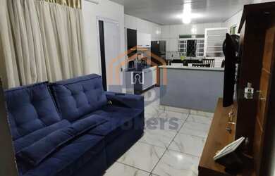 Imagem: A casa possui 4 Dormitórios, 2 Banheiros, 226m² de Área