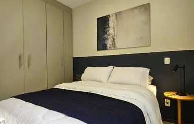 Imagem: O apartamento possui 3 Dormitórios, 1 Banheiro, 1 Vaga na garagem