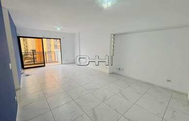 Imagem: O apartamento possui 3 Dormitórios, 5 Banheiros, 3 Vagas na