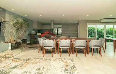 Imagem: O apartamento possui 2 Dormitórios, 1 Banheiro, 2 Vagas na